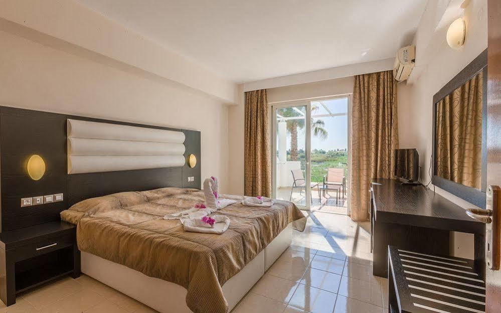 Cavo D' Oro Hotel มาร์มารี ภายนอก รูปภาพ